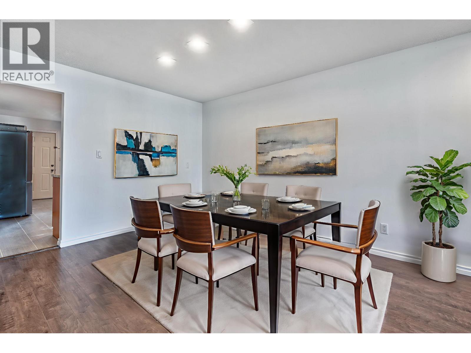 5842 Woodsworth Street, Burnaby, British Columbia V5G 1S7 - Photo 10 - R3067296