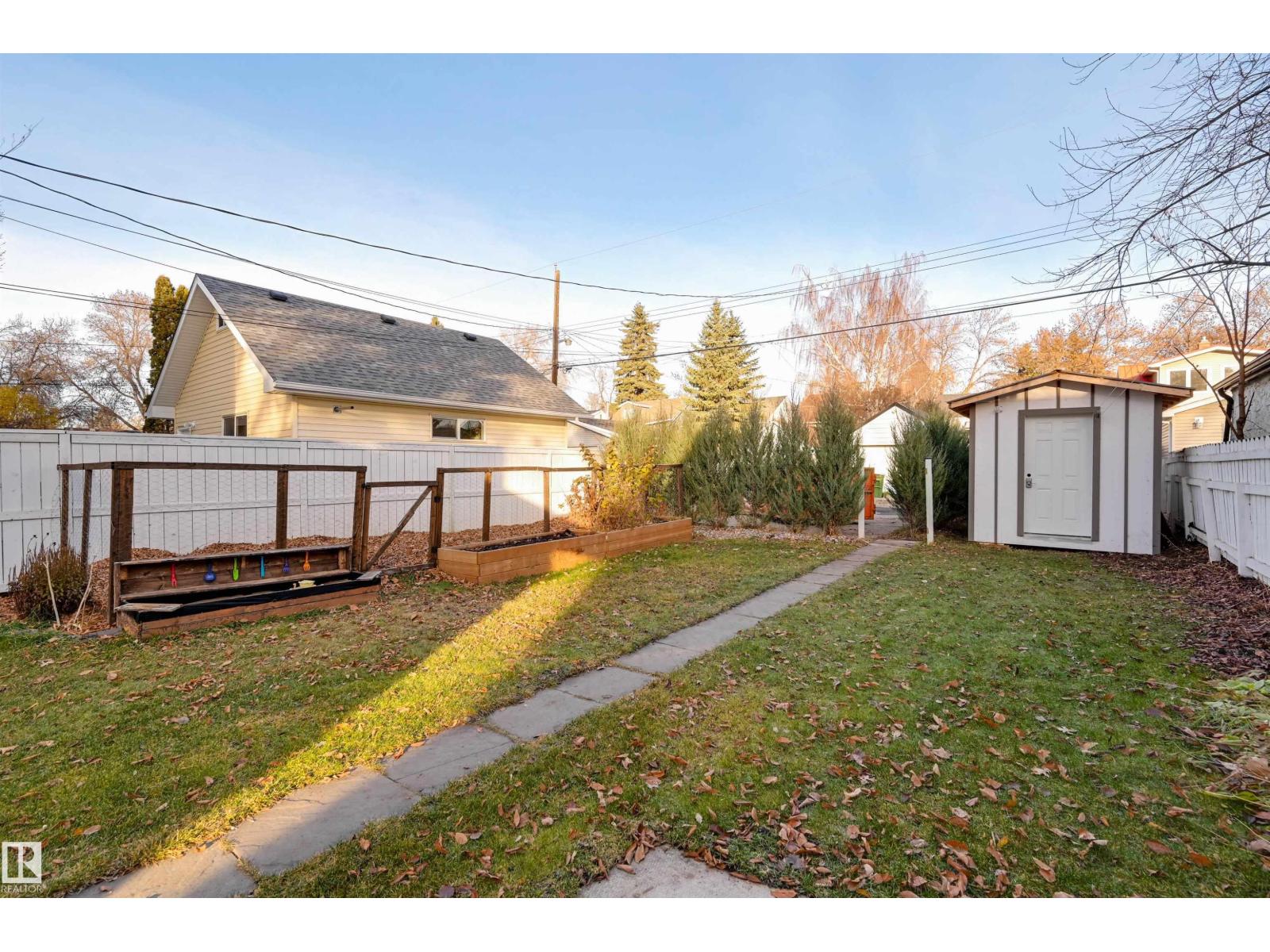 11227 69 St Nw, Edmonton, Alberta  T5B 1R6 - Photo 39 - E4465670