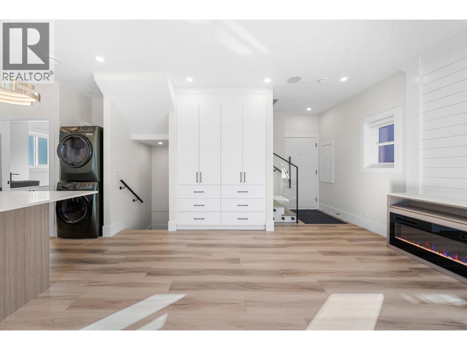 4318 Nanaimo Street, Vancouver, British Columbia  V5N 5J1 - Photo 6 - R3055330