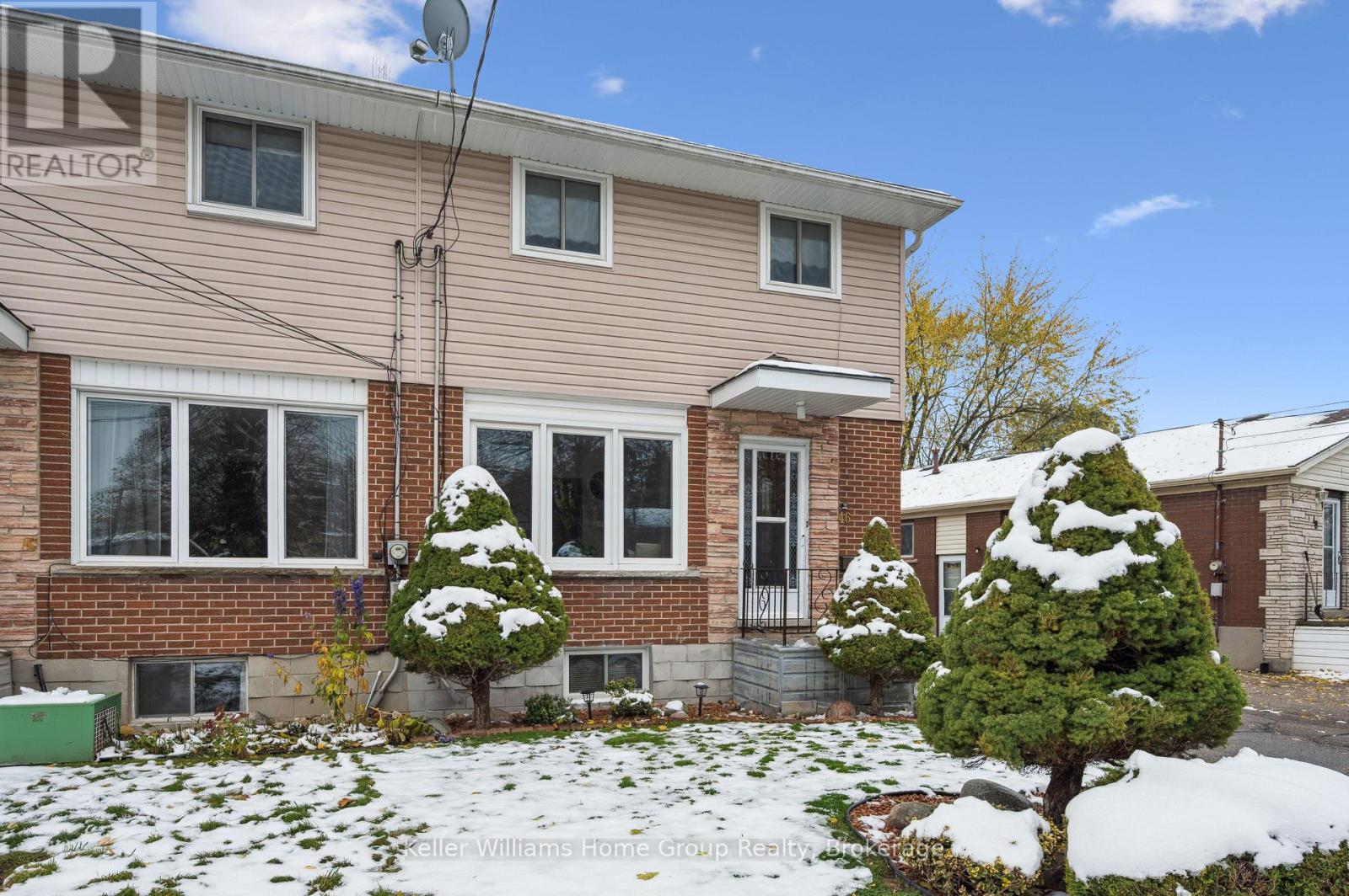 46 Montana Road, Guelph, Ontario  N1E 3M2 - Photo 2 - X12540820