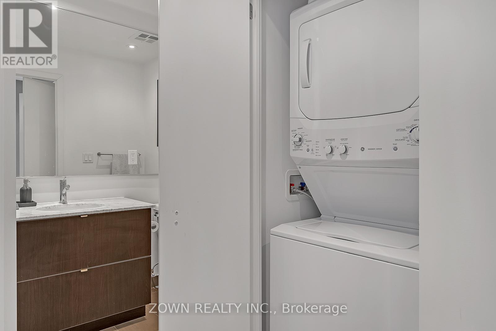 Ph09 - 170 Fort York Boulevard, Toronto, Ontario  M5V 0E6 - Photo 11 - C12541412