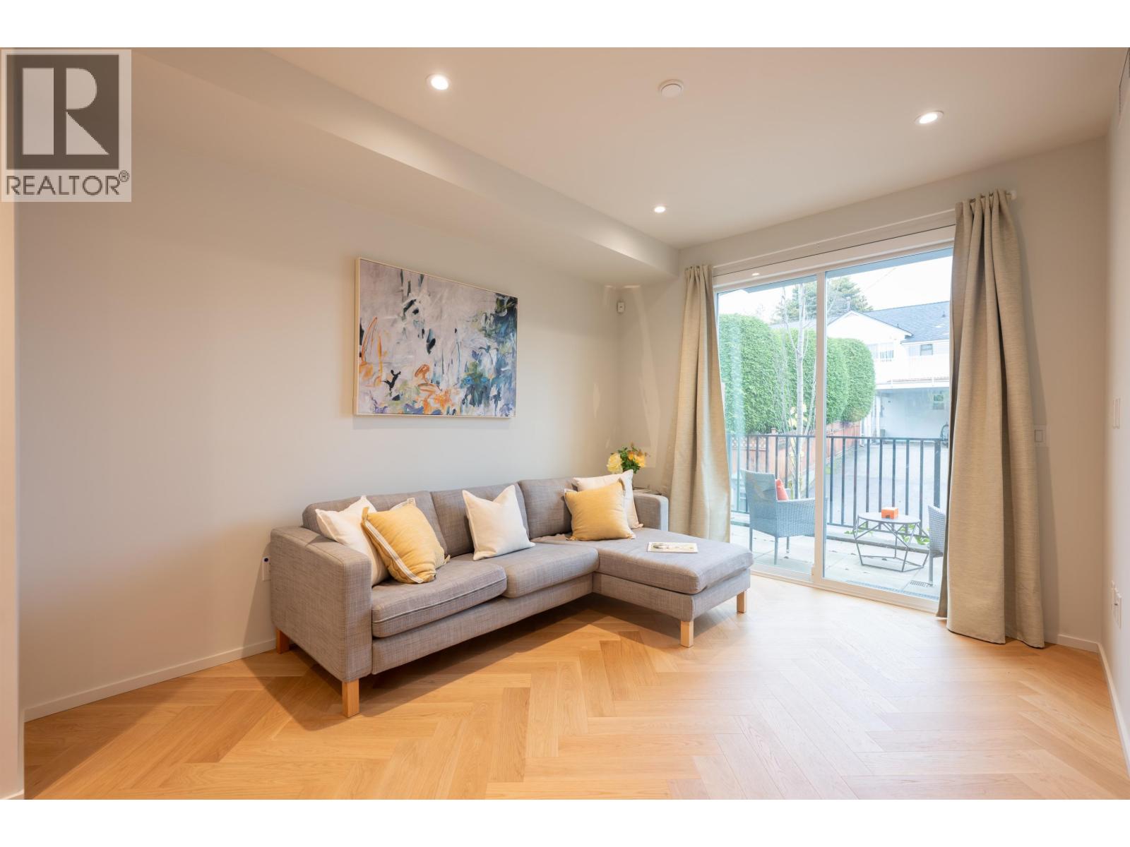 173 805 W 49th Avenue, Vancouver, British Columbia V5Z 0A1 - Photo 3 - R3067336