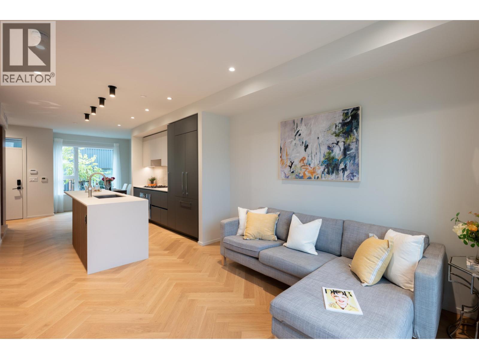 173 805 W 49th Avenue, Vancouver, British Columbia V5Z 0A1 - Photo 2 - R3067336