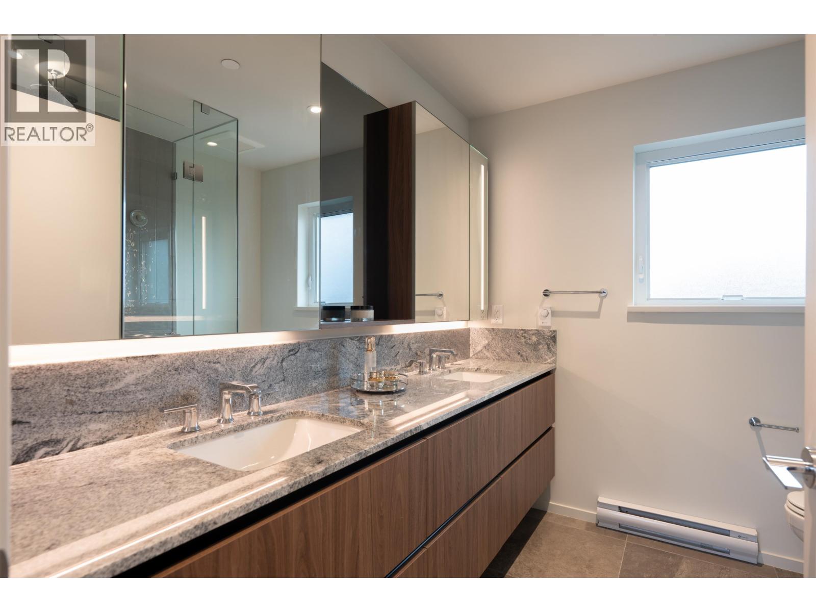 173 805 W 49th Avenue, Vancouver, British Columbia V5Z 0A1 - Photo 27 - R3067336