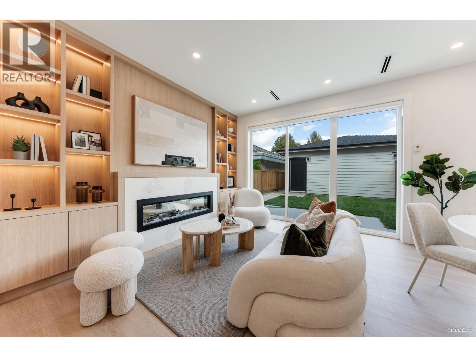 2 3121 E 46TH AVENUE, vancouver, British Columbia