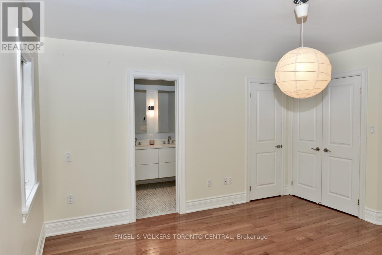 224 Randolph Road, Toronto, Ontario  M4G 3S7 - Photo 13 - C12543542