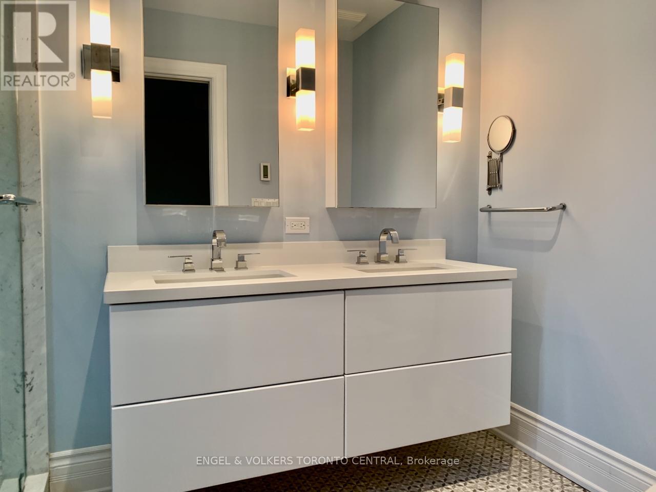 224 Randolph Road, Toronto, Ontario  M4G 3S7 - Photo 15 - C12543542