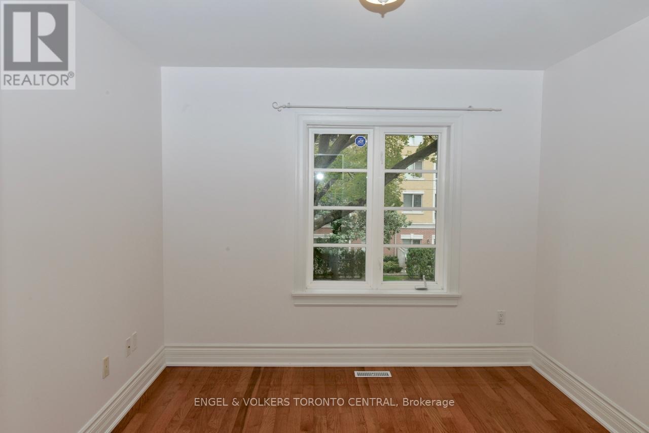 224 Randolph Road, Toronto, Ontario  M4G 3S7 - Photo 20 - C12543542