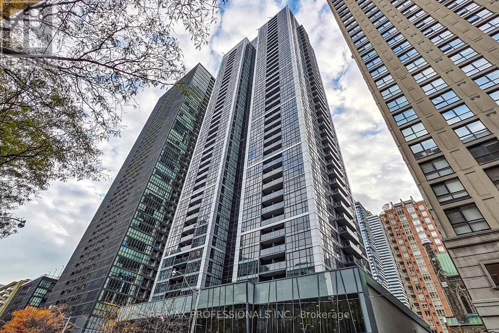 2706 - 28 Ted Rogers Way, Toronto, Ontario  M4Y 2J4 - Photo 2 - C12543600