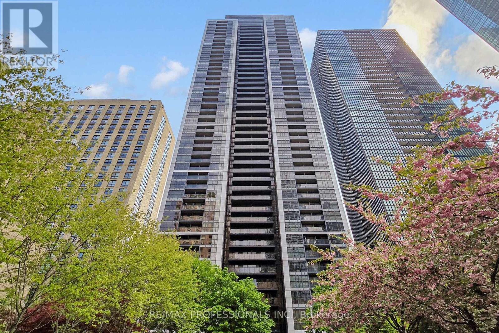 2706 - 28 Ted Rogers Way, Toronto, Ontario  M4Y 2J4 - Photo 3 - C12543600