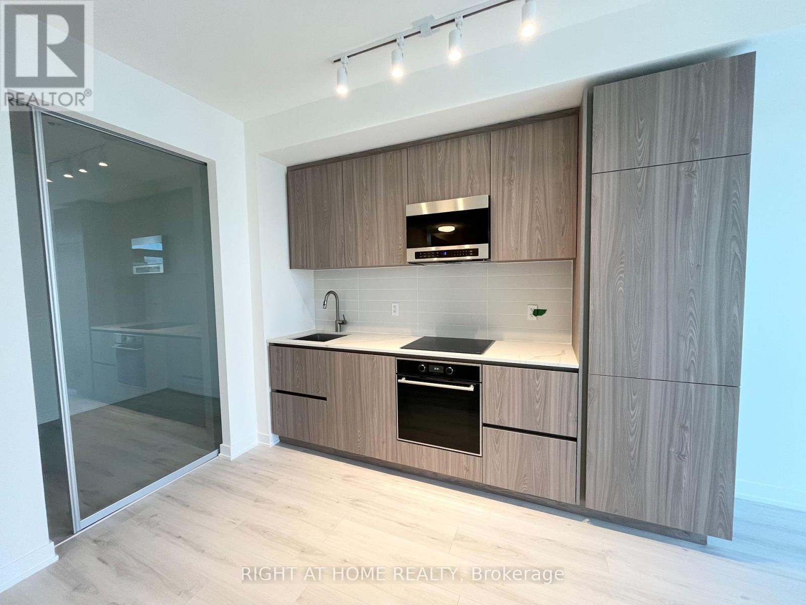 1801n - 120 Broadway Avenue, Toronto, Ontario  M4P 0E9 - Photo 4 - C12543612