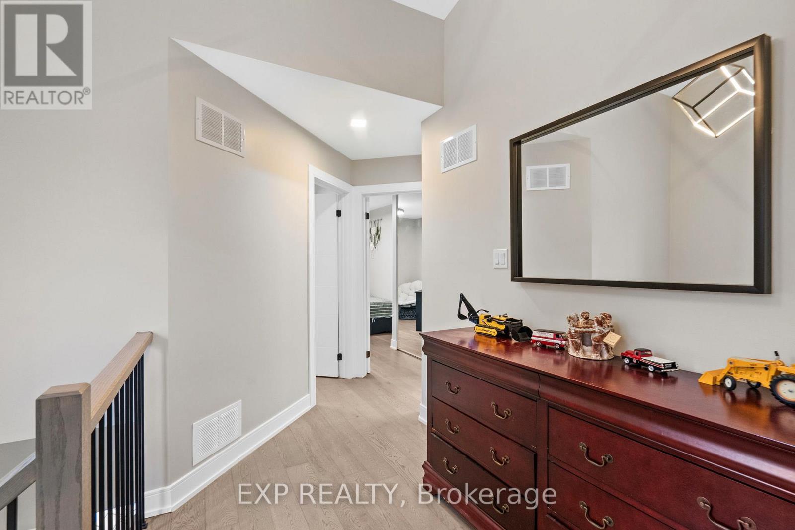 24 - 529 Winkworth Court, Newmarket, Ontario  L3Y 8R2 - Photo 13 - N12543570