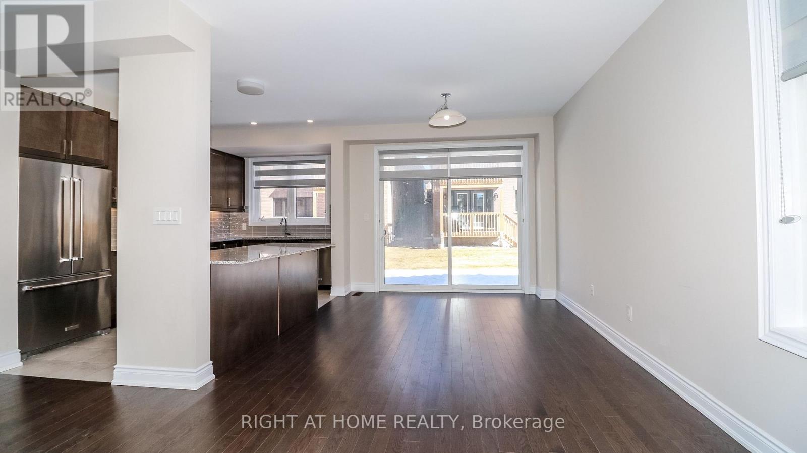 17 Periwinkle Road, Springwater, Ontario L9X 2C8 - Photo 10 - S12543578