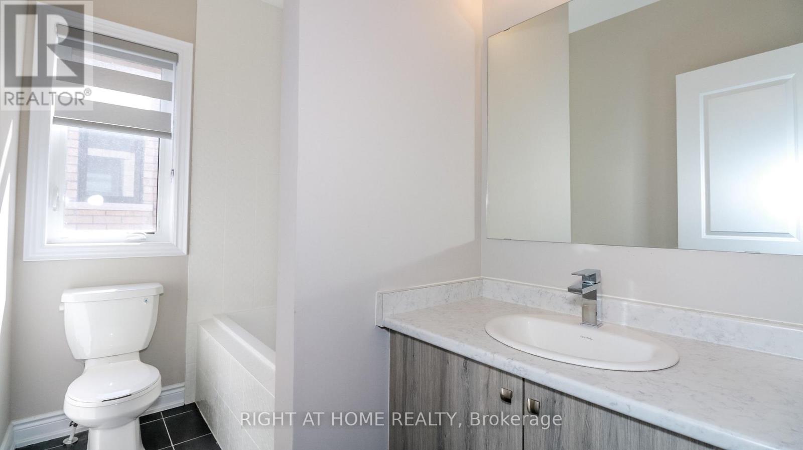 17 Periwinkle Road, Springwater, Ontario L9X 2C8 - Photo 31 - S12543578