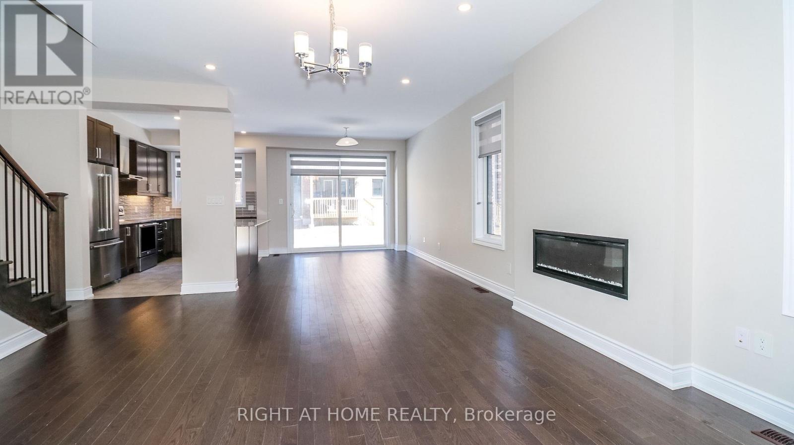 17 Periwinkle Road, Springwater, Ontario L9X 2C8 - Photo 7 - S12543578