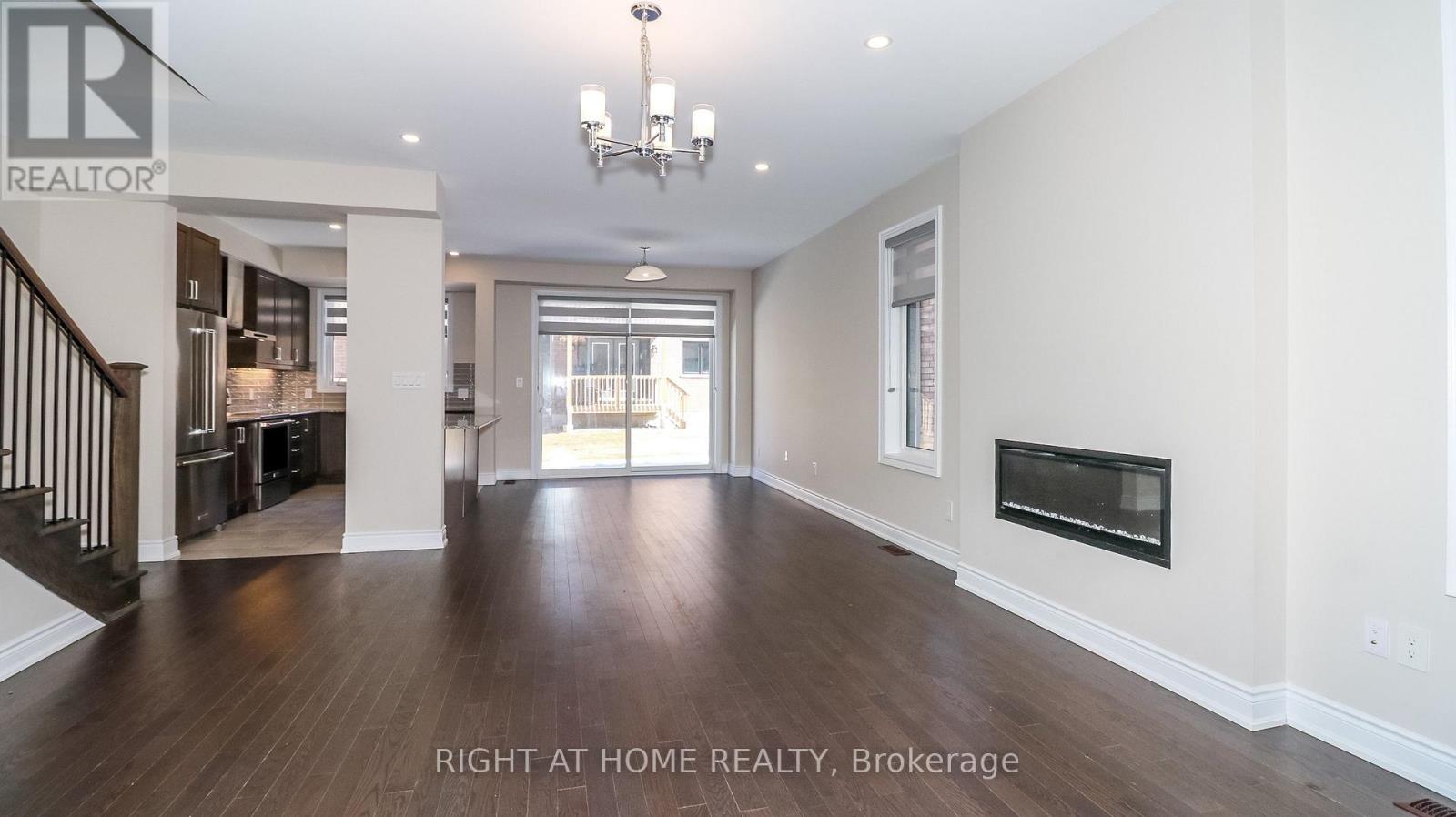 17 Periwinkle Road, Springwater, Ontario L9X 2C8 - Photo 9 - S12543578