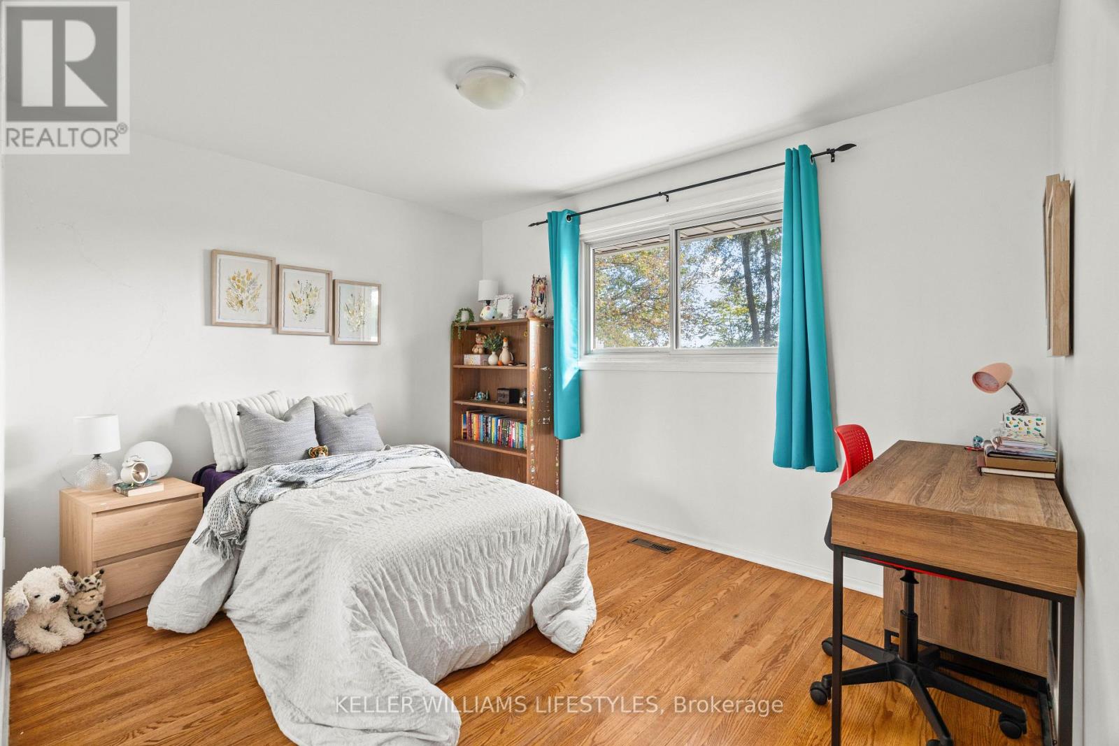 8749 Longwoods Road, Strathroy-Caradoc, Ontario  N0L 1W0 - Photo 15 - X12543644