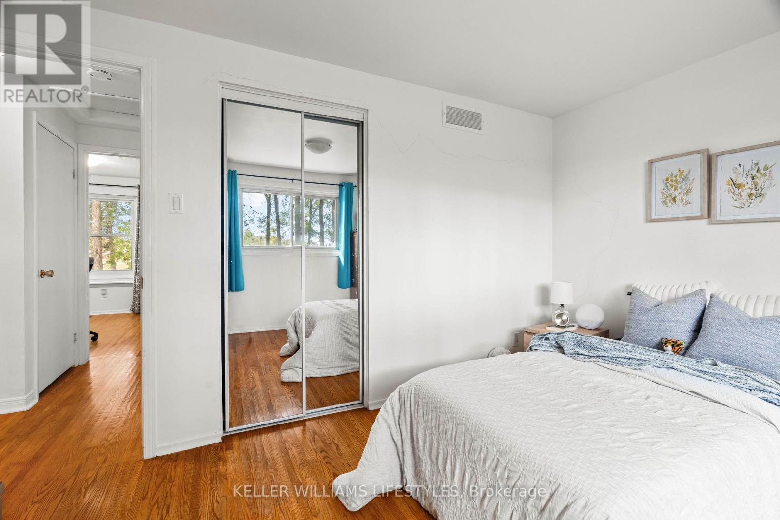 8749 Longwoods Road, Strathroy-Caradoc, Ontario  N0L 1W0 - Photo 16 - X12543644