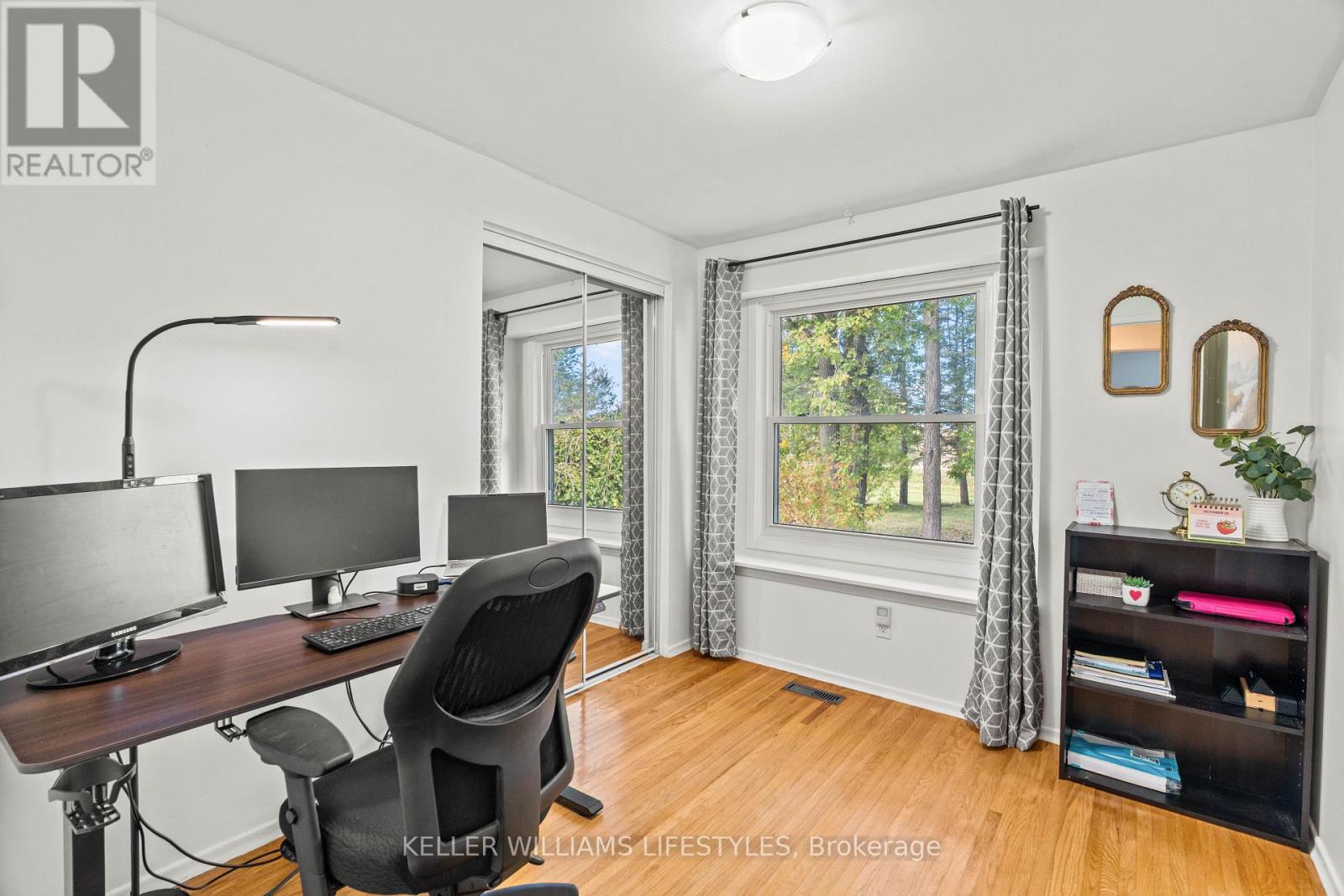 8749 Longwoods Road, Strathroy-Caradoc, Ontario  N0L 1W0 - Photo 19 - X12543644