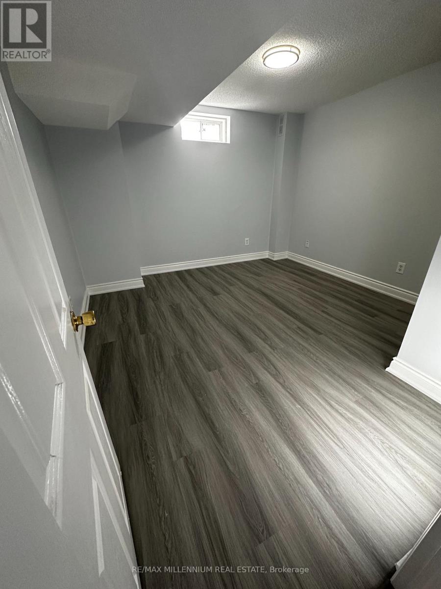 Bsmt - 1433 Daniel Creek Road, Mississauga, Ontario  L5V 1T8 - Photo 16 - W12543556