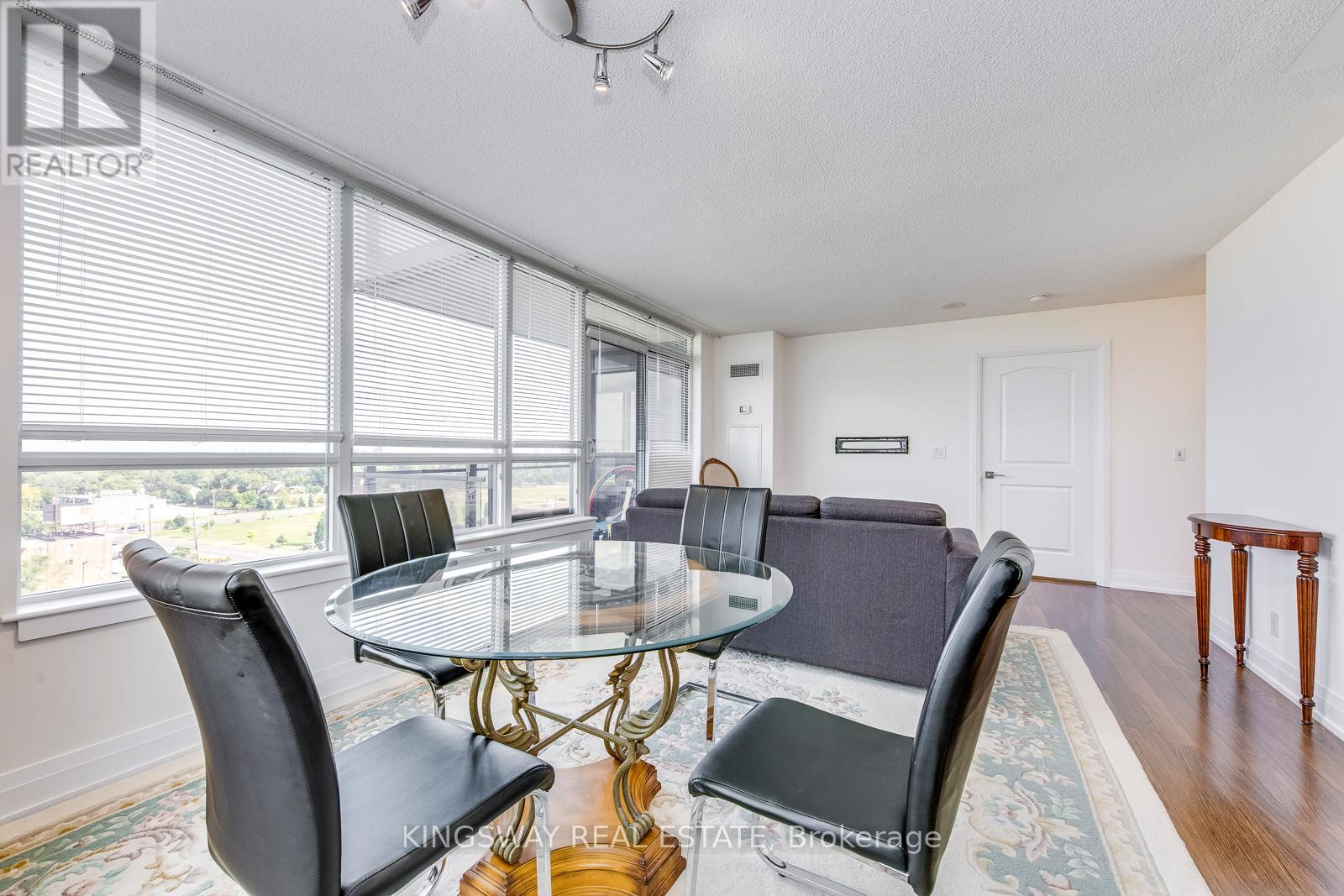 905 - 1060 Sheppard Avenue W, Toronto, Ontario  M3J 0G7 - Photo 14 - W12543564