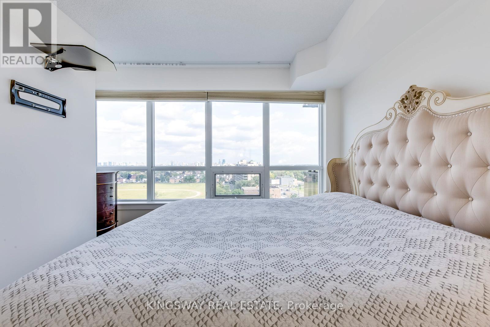 905 - 1060 Sheppard Avenue W, Toronto, Ontario  M3J 0G7 - Photo 23 - W12543564