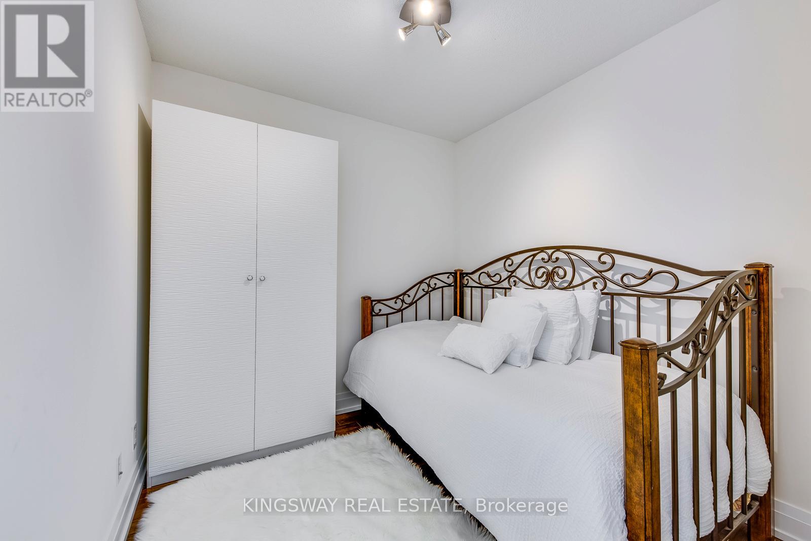 905 - 1060 Sheppard Avenue W, Toronto, Ontario  M3J 0G7 - Photo 25 - W12543564