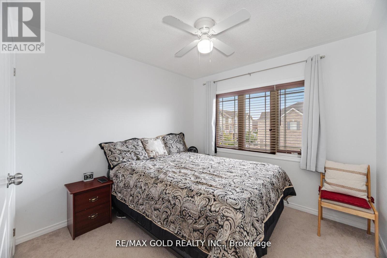 62 Valley Lane, Caledon, Ontario  L7C 4A7 - Photo 24 - W12543608