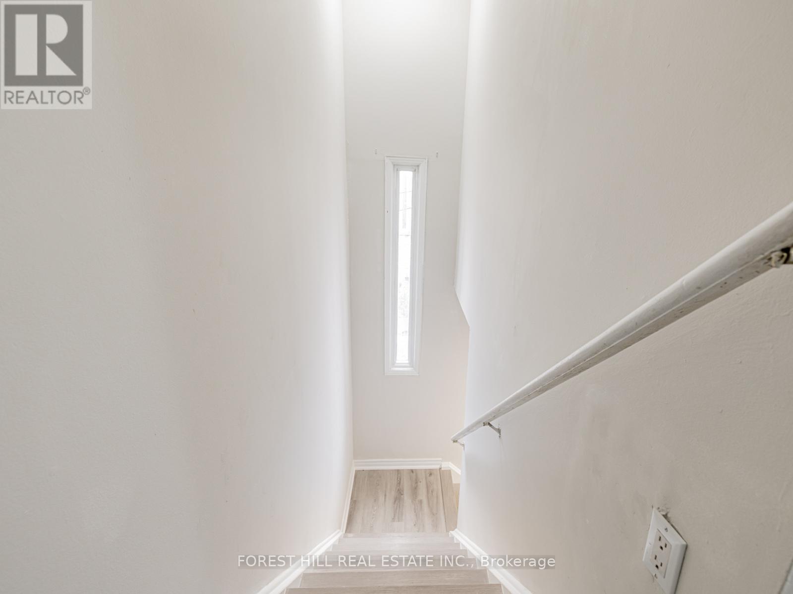 25 - 16 Rexdale Boulevard, Toronto, Ontario  M9W 5Z3 - Photo 6 - W12536992