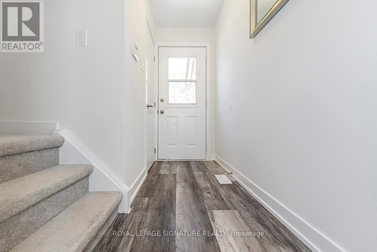 41 - 88 Tunbridge Crescent, Hamilton, Ontario L8W 1L3 - Photo 2 - X12543586