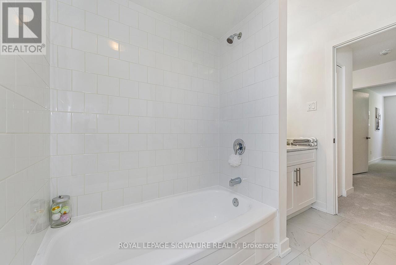 41 - 88 Tunbridge Crescent, Hamilton, Ontario L8W 1L3 - Photo 33 - X12543586