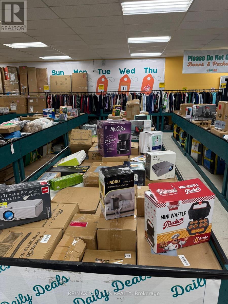 9 - 120 Welland Avenue, St. Catharines, Ontario  L2R 2N4 - Photo 11 - X12543610