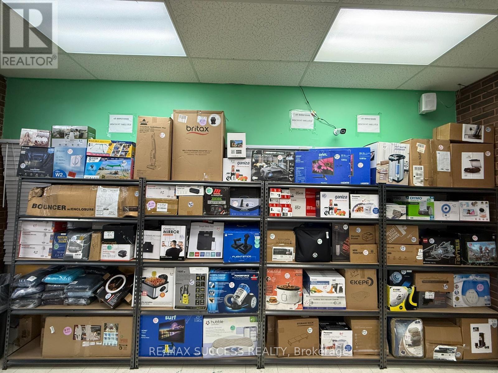 9 - 120 Welland Avenue, St. Catharines, Ontario  L2R 2N4 - Photo 12 - X12543610