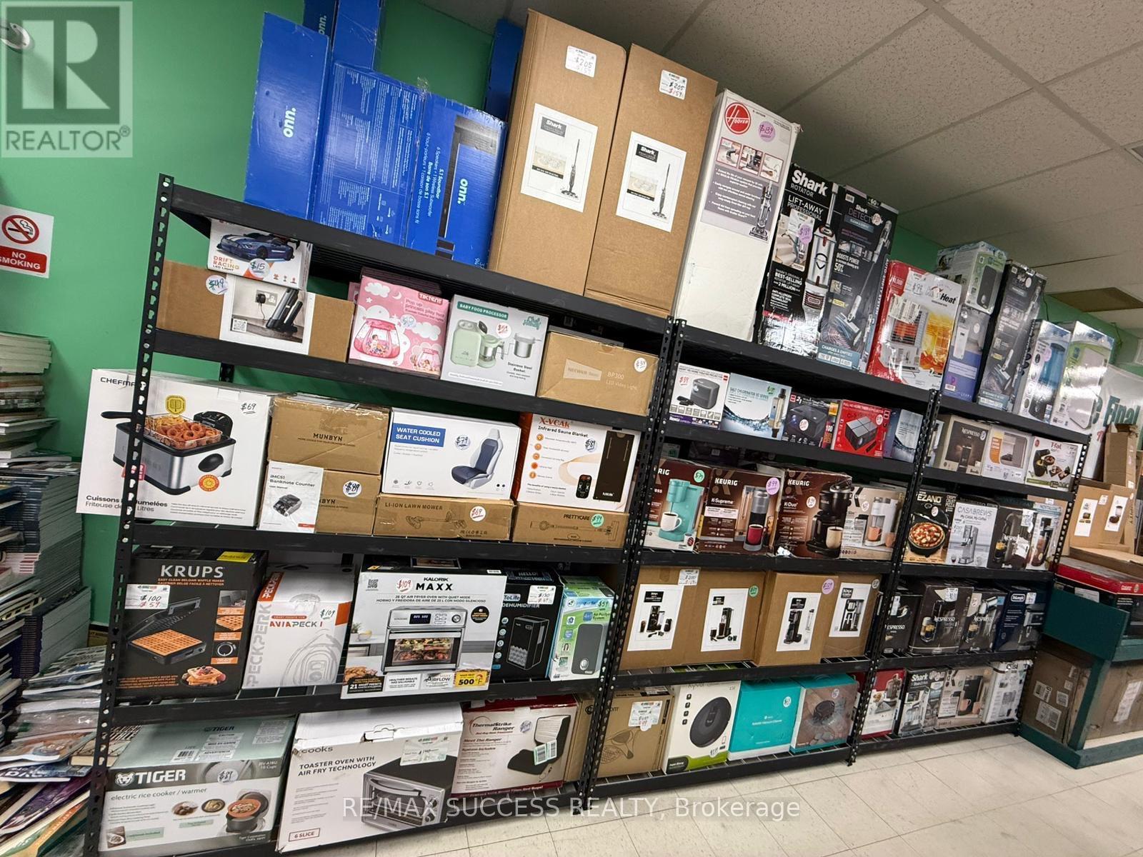 9 - 120 Welland Avenue, St. Catharines, Ontario  L2R 2N4 - Photo 9 - X12543610