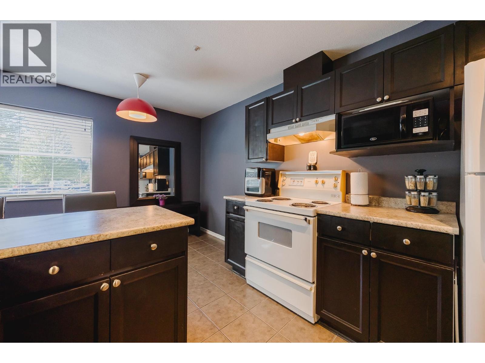 201 22722 Lougheed Highway, Maple Ridge, British Columbia  V2X 2V6 - Photo 11 - R3067395