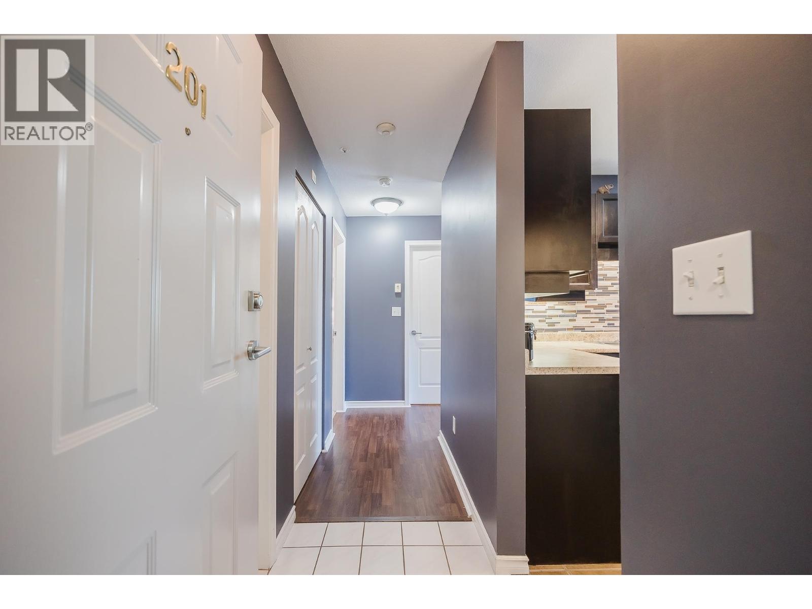 201 22722 Lougheed Highway, Maple Ridge, British Columbia  V2X 2V6 - Photo 8 - R3067395