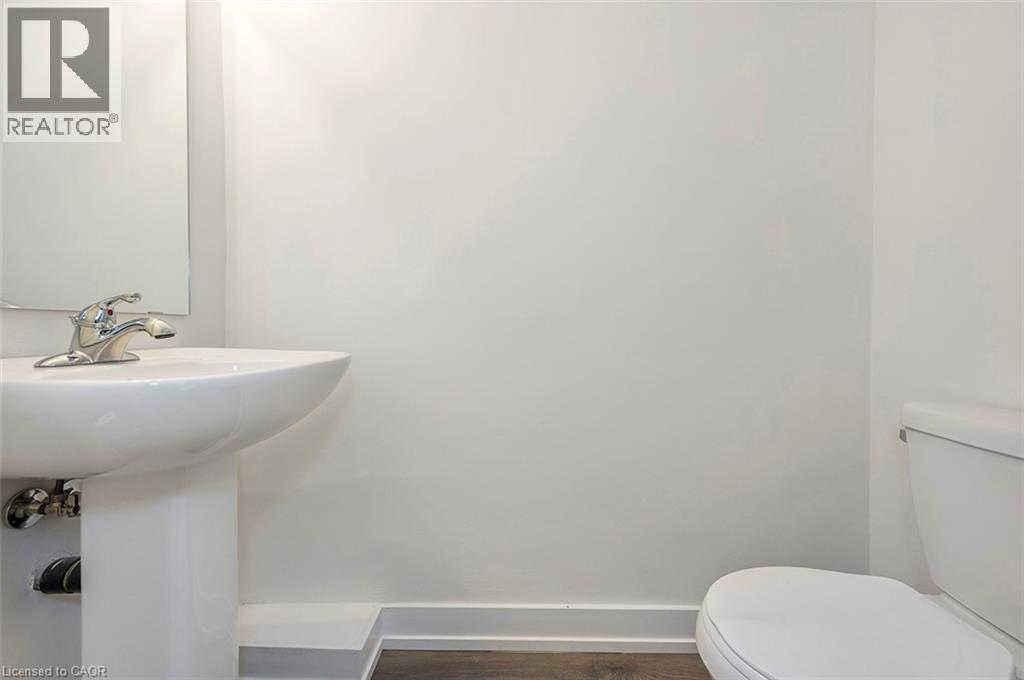 65 Woodman Drive N, Hamilton, Ontario  L8H 2M5 - Photo 3 - 40788230