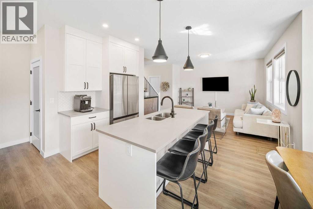 204, 201 Cooperswood Green Sw, Airdrie, Alberta  T3B 3Y6 - Photo 13 - A2259642