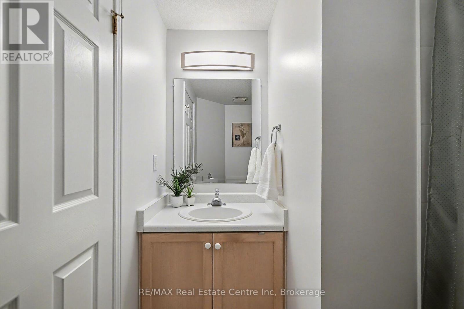 31 Gibb Street, Cambridge, Ontario  N3C 4C2 - Photo 23 - X12543646