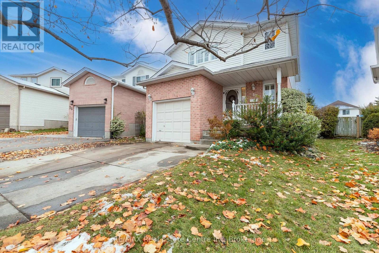 31 Gibb Street, Cambridge, Ontario  N3C 4C2 - Photo 3 - X12543646