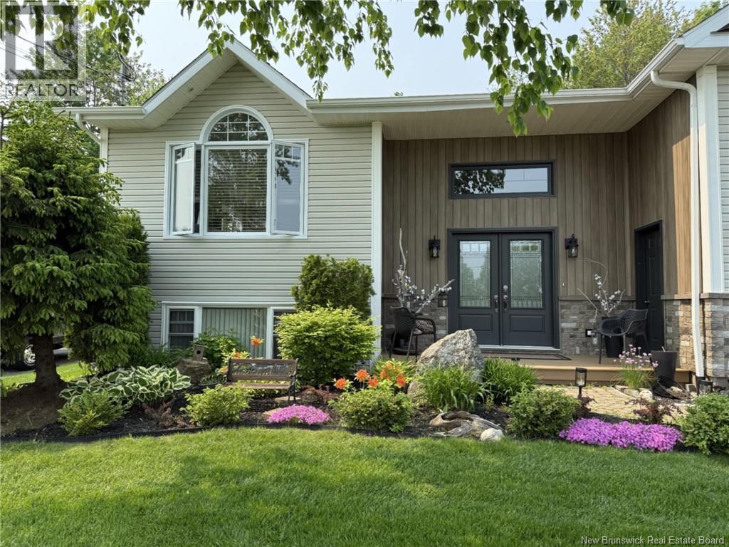 102 Rue Belair, Grand-Sault/grand Falls, New Brunswick  E3Y 1A8 - Photo 2 - NB113895