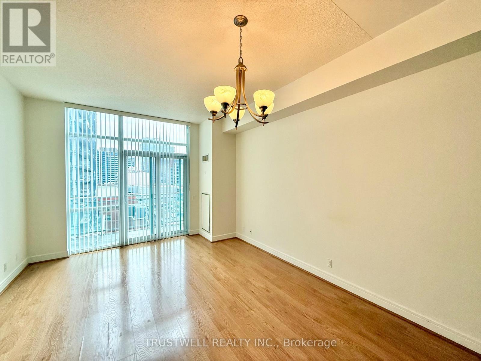 S812 - 112 George Street, Toronto, Ontario  M5A 4P8 - Photo 3 - C12543636
