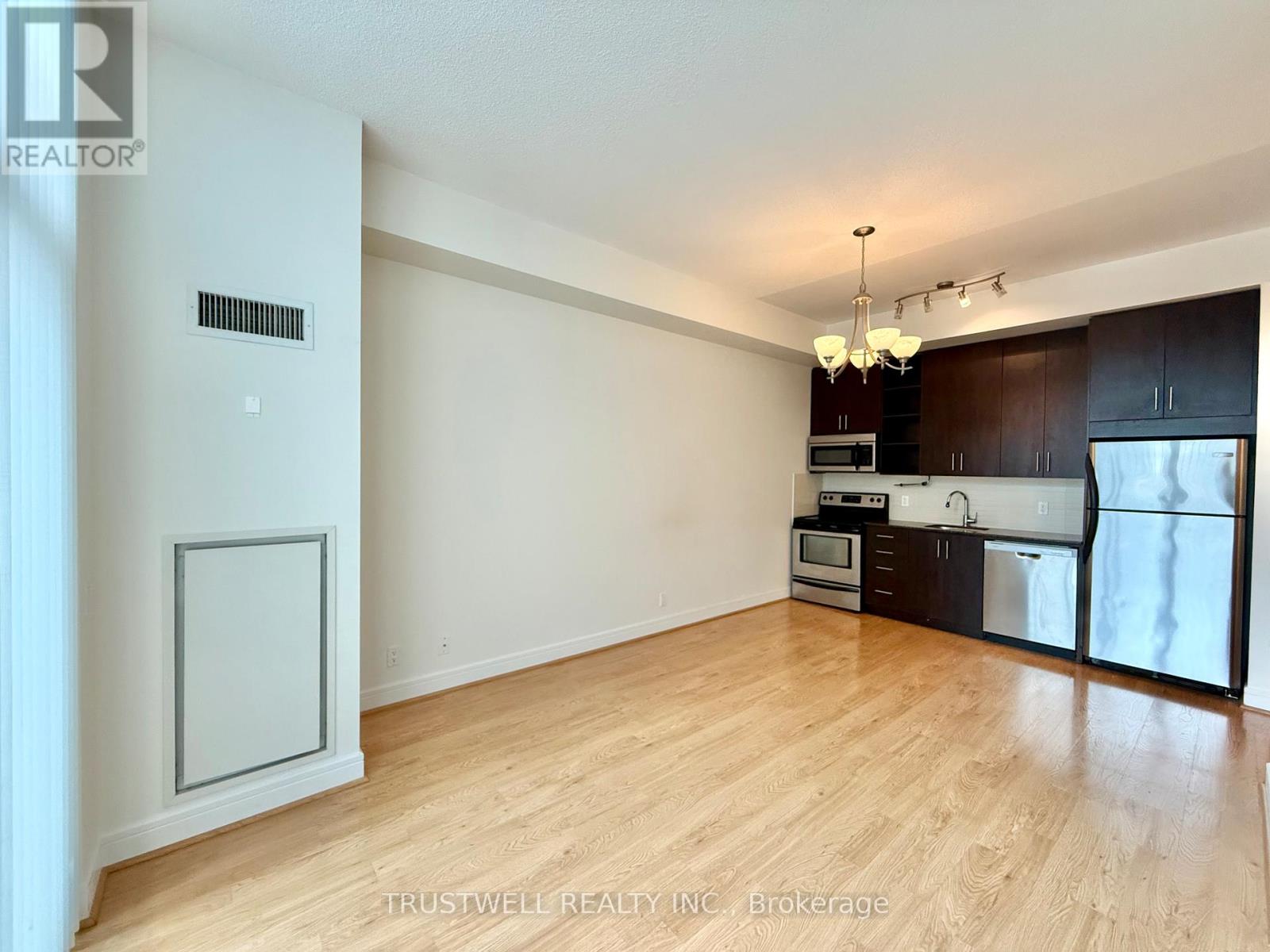 S812 - 112 George Street, Toronto, Ontario  M5A 4P8 - Photo 4 - C12543636