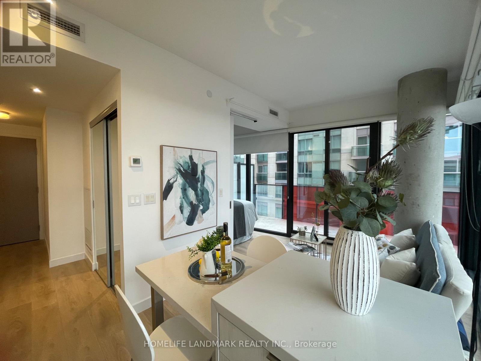 1001 - 215 Queen Street W, Toronto, Ontario M5V 0P5 - Photo 12 - C12543642