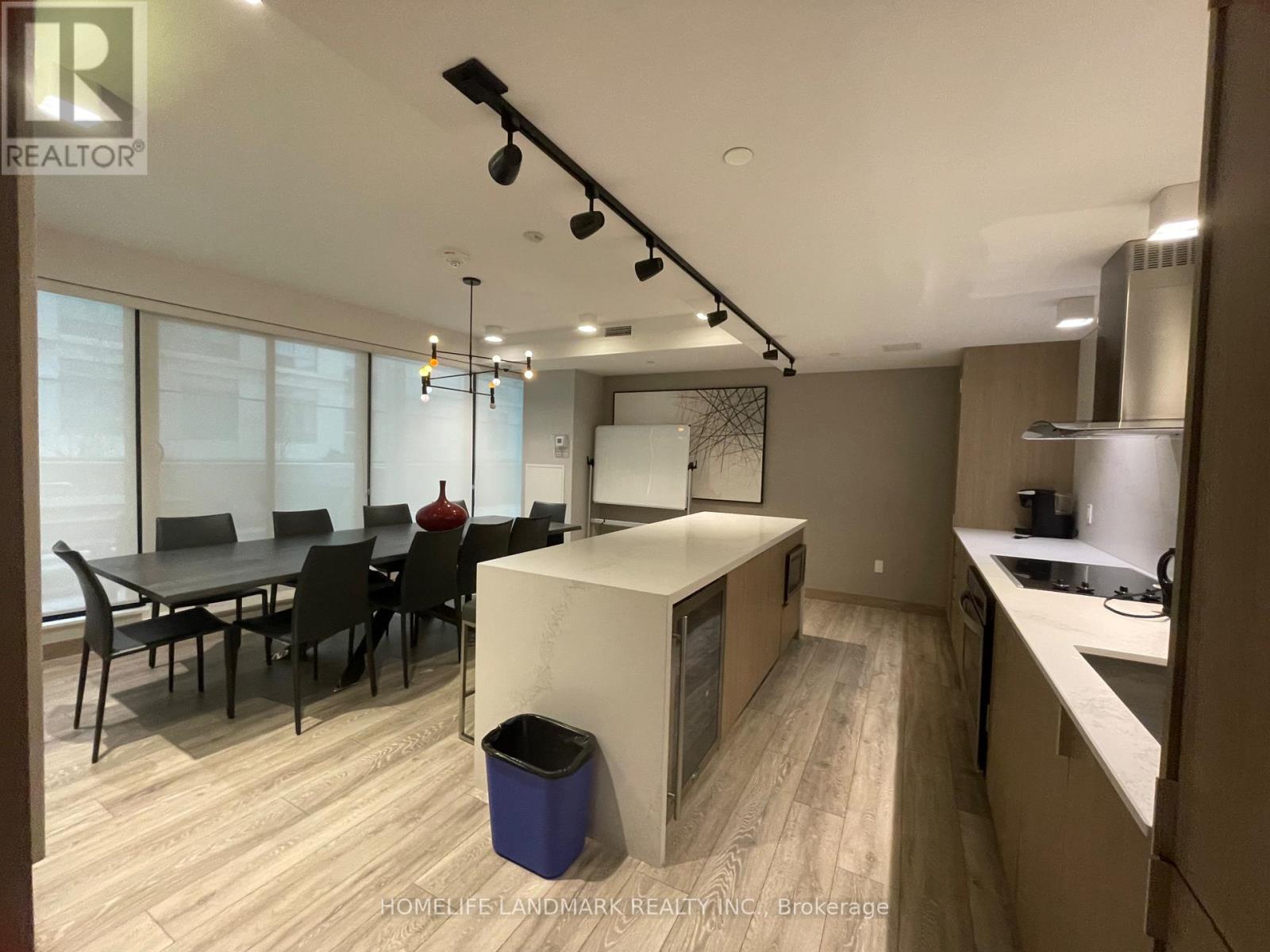 1001 - 215 Queen Street W, Toronto, Ontario M5V 0P5 - Photo 25 - C12543642