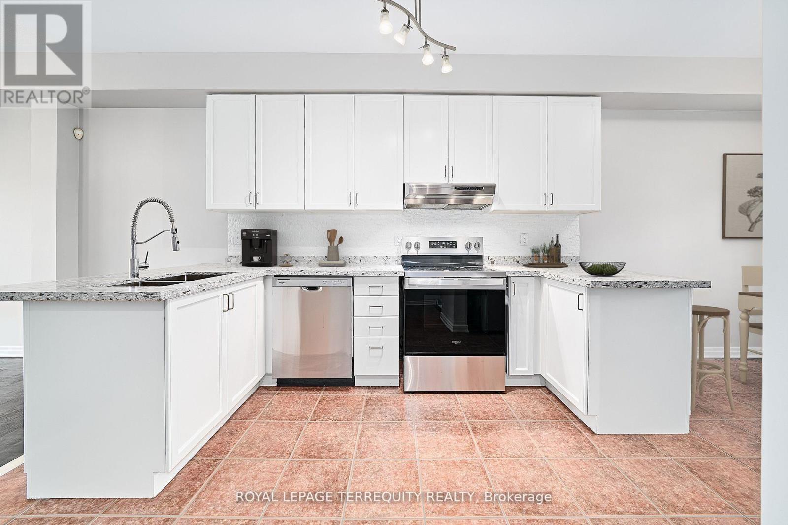 5 - 301 Strouds Lane, Pickering, Ontario L1V 7J1 - Photo 10 - E12543628