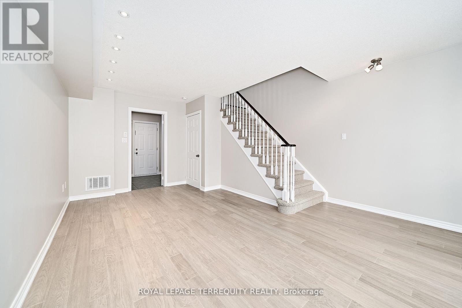 5 - 301 Strouds Lane, Pickering, Ontario L1V 7J1 - Photo 17 - E12543628