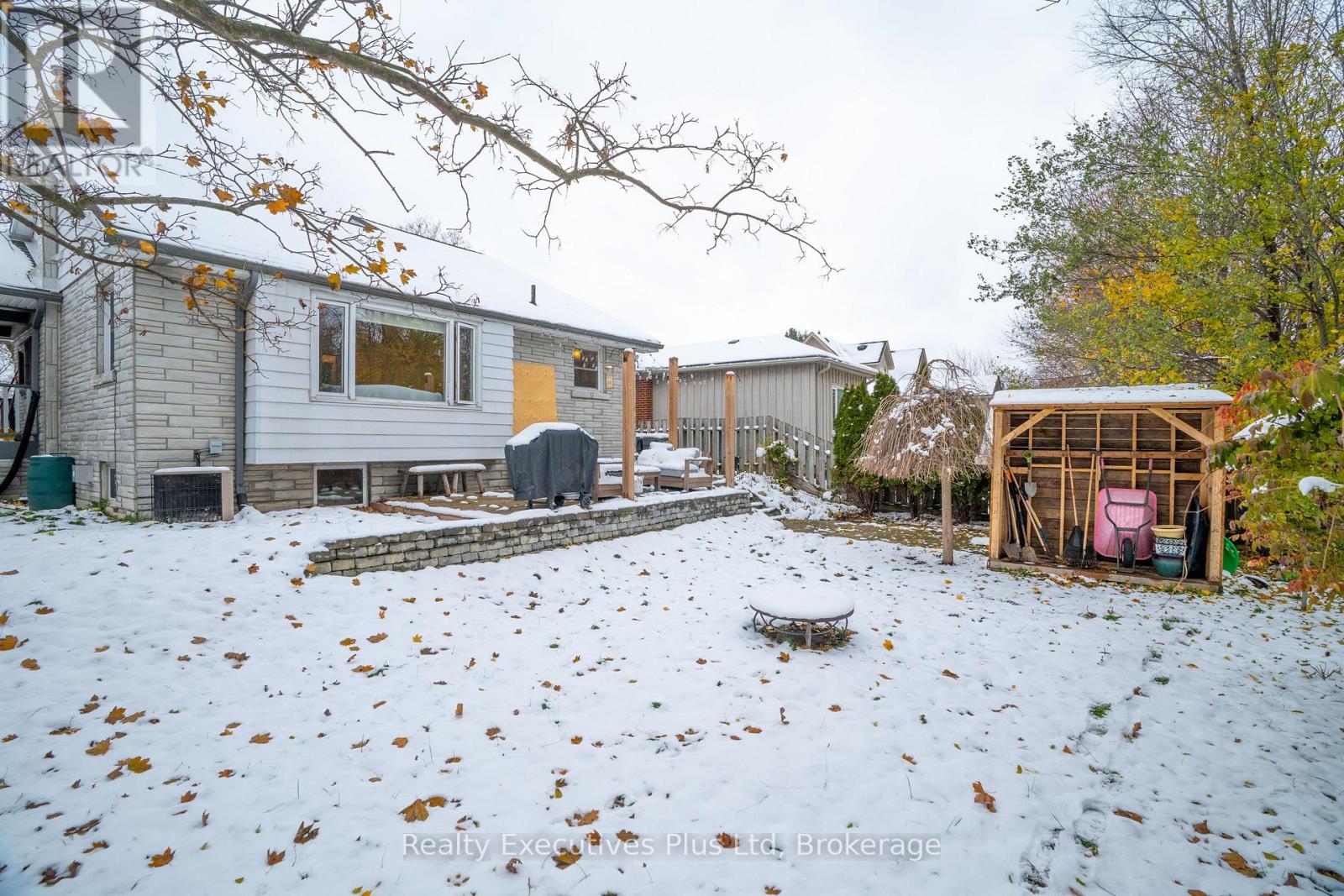 20 Summit Crescent, Guelph, Ontario N1H 1S3 - Photo 41 - X12543660