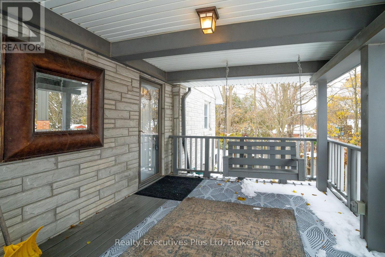 20 Summit Crescent, Guelph, Ontario N1H 1S3 - Photo 7 - X12543660