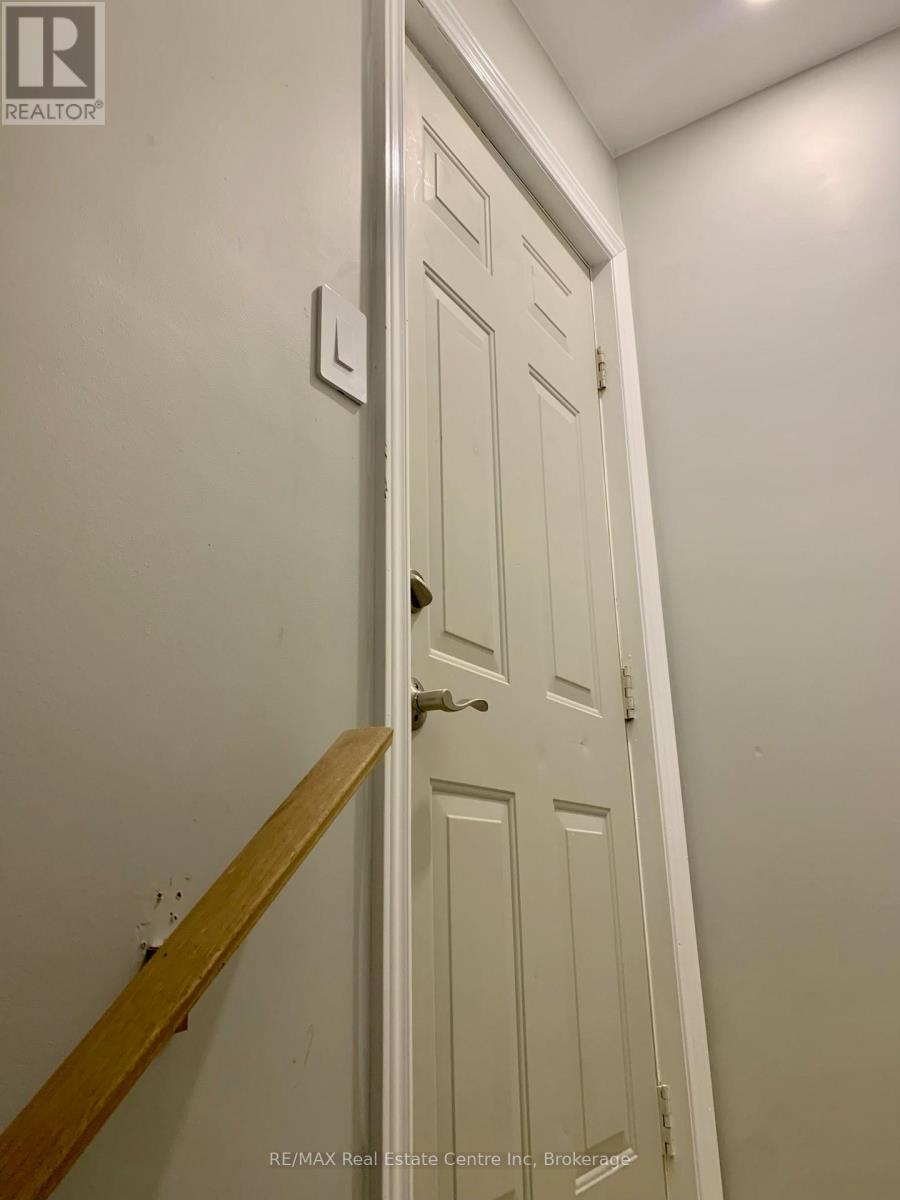 85 Watt Street, Guelph, Ontario N1E 6W6 - Photo 2 - X12543662